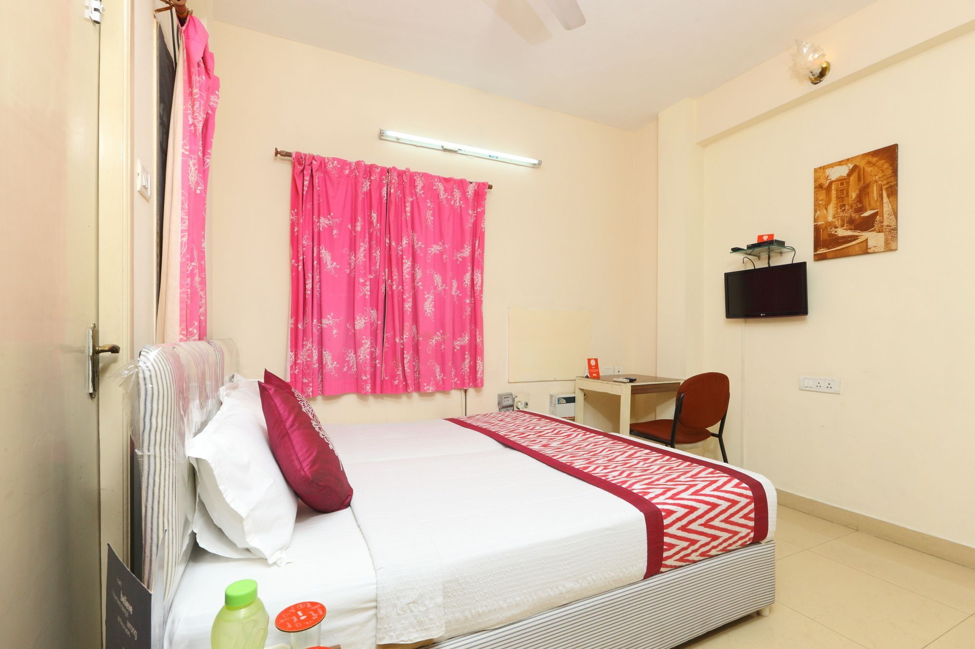 Hotel Oyo 38 Silverkey Ashok Nagar